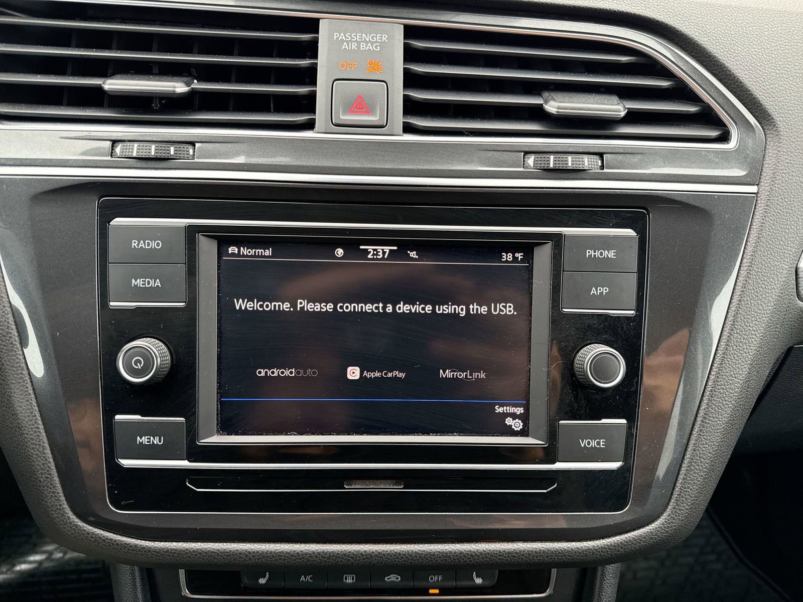 Used 2022 Volkswagen Tiguan S image 18