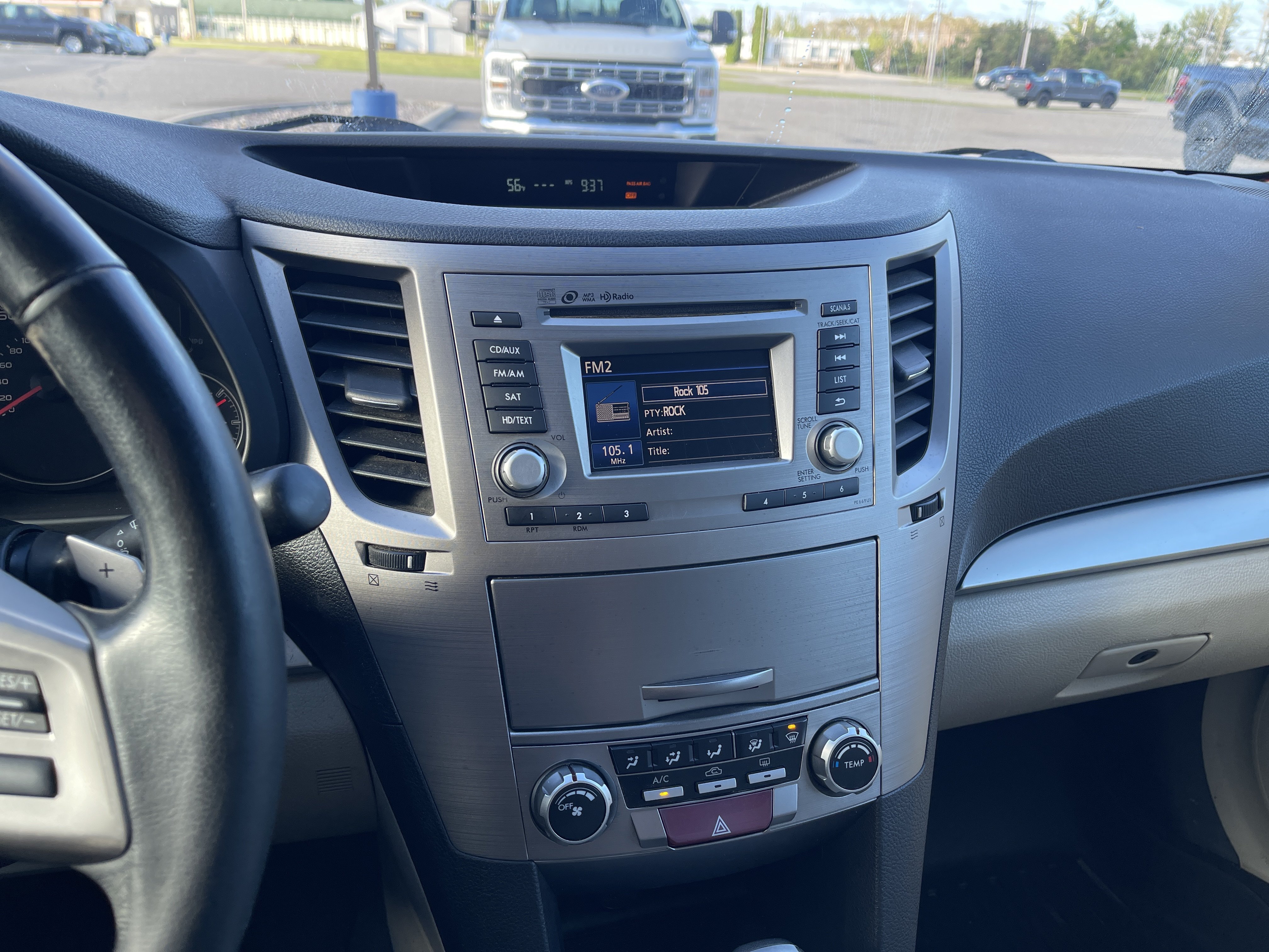 Used 2014 Subaru Outback 2.5i Premium w/ Accessory Value Package (OYW) AWD/4WD image 17