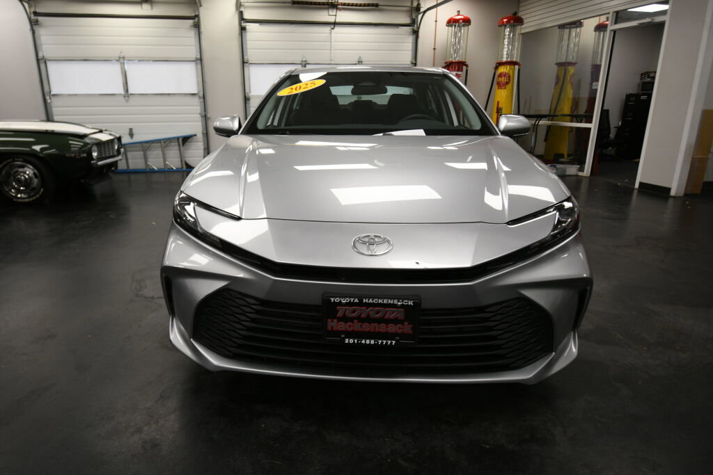 Certified 2025 Toyota Camry LE image 2