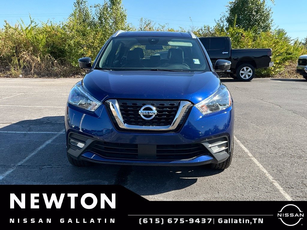 Used 2020 Nissan Kicks SR w/ SR Premium Package FWD image 3