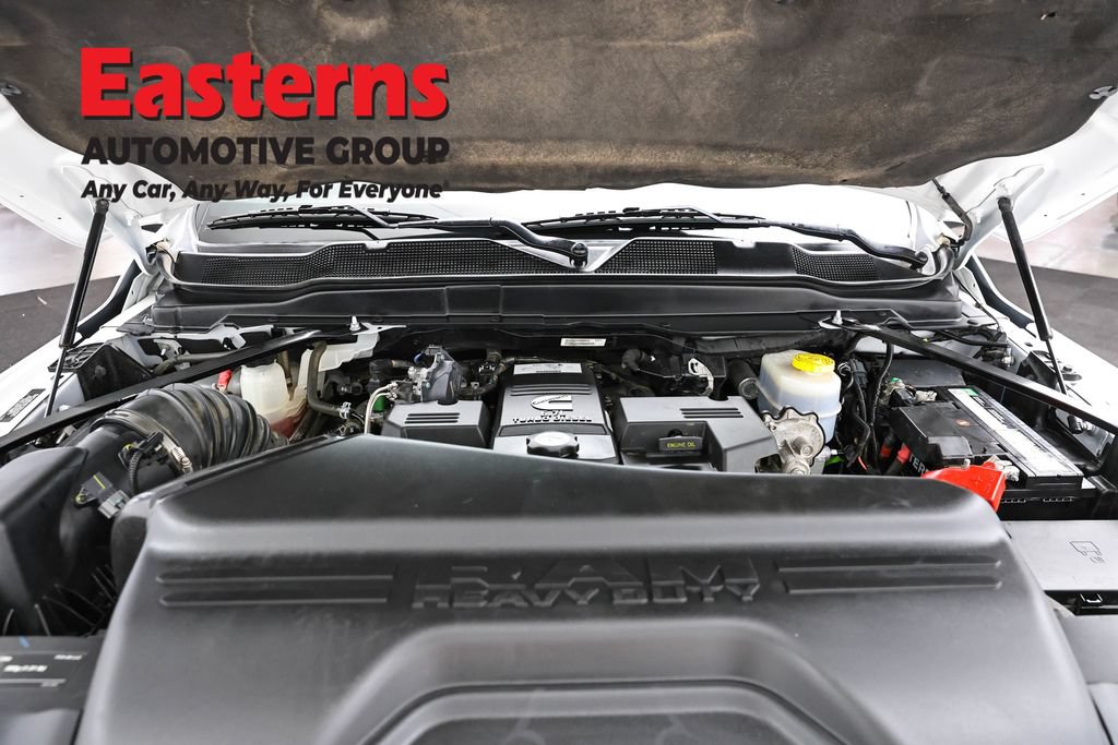 Used 2022 RAM 2500 Tradesman w/ Chrome Appearance Group AWD/4WD image 7