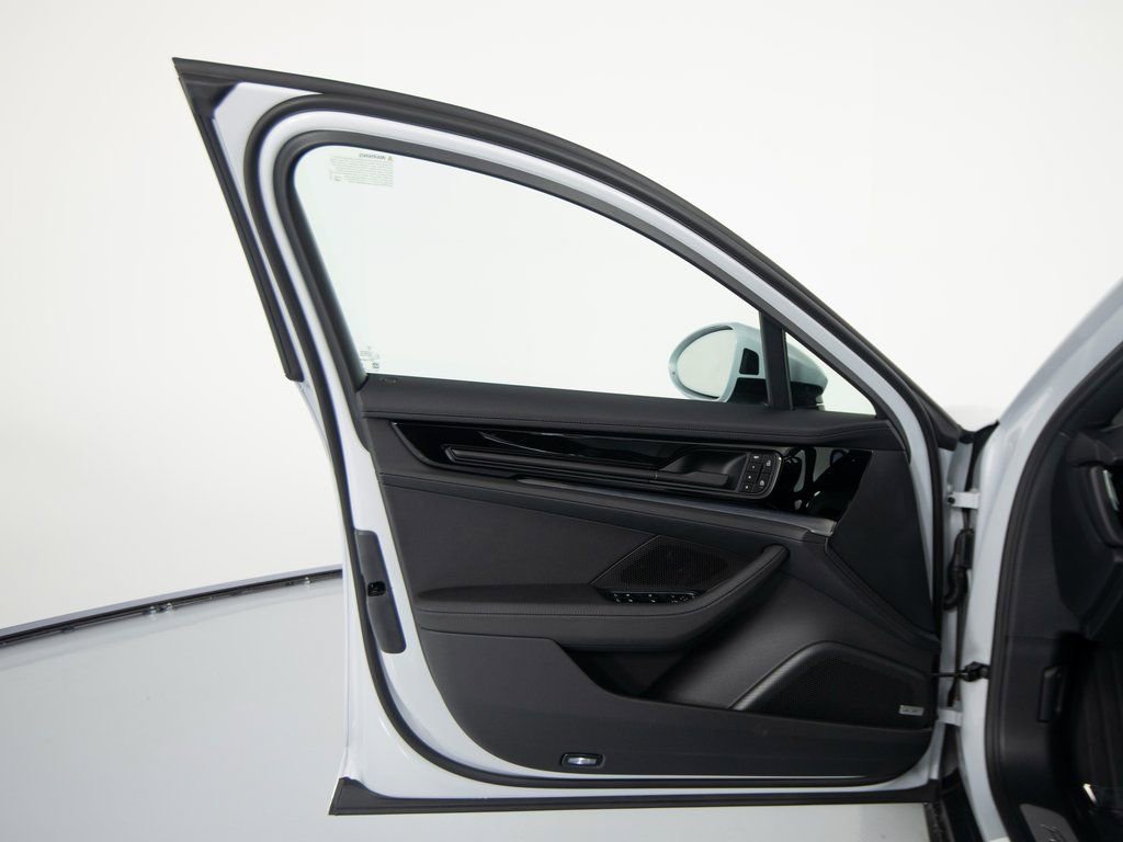 New 2026 Porsche Panamera 4 image 19