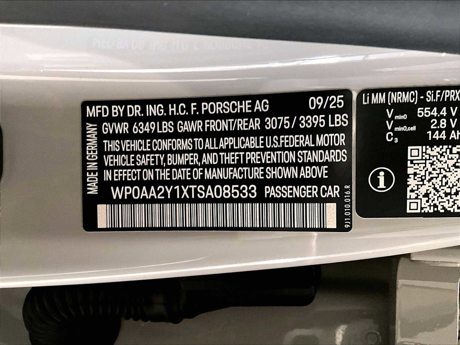 New 2026 Porsche Taycan image 31