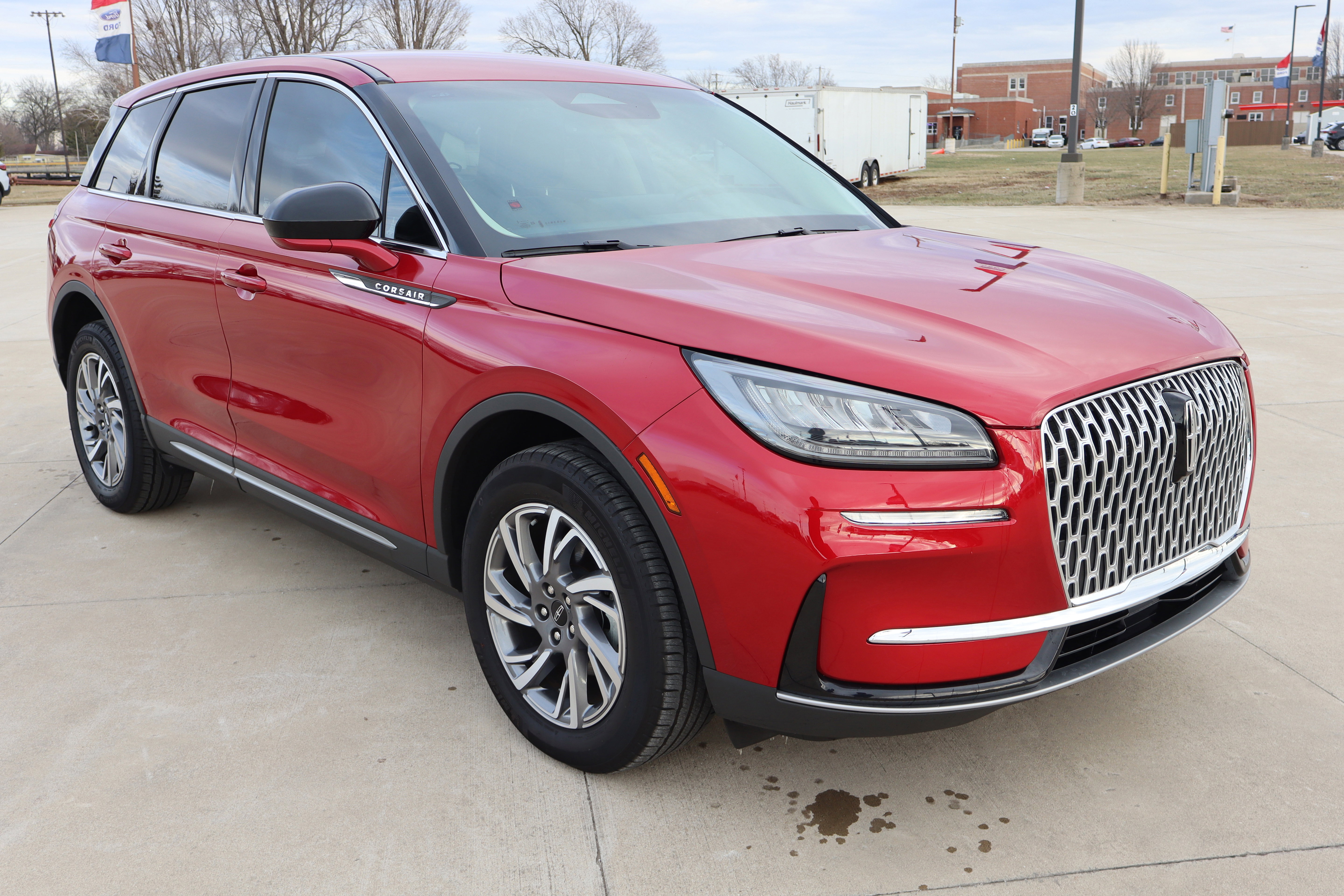 Used 2024 Lincoln Corsair Premiere w/ Rear Removable Package Tray image 4