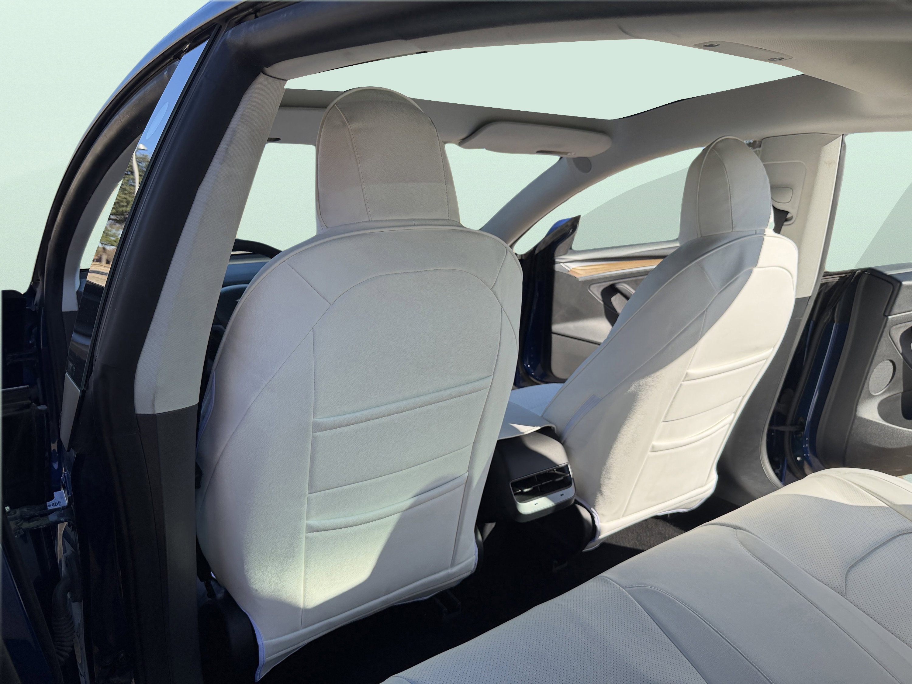 Used 2022 Tesla Model 3 Standard Range image 15