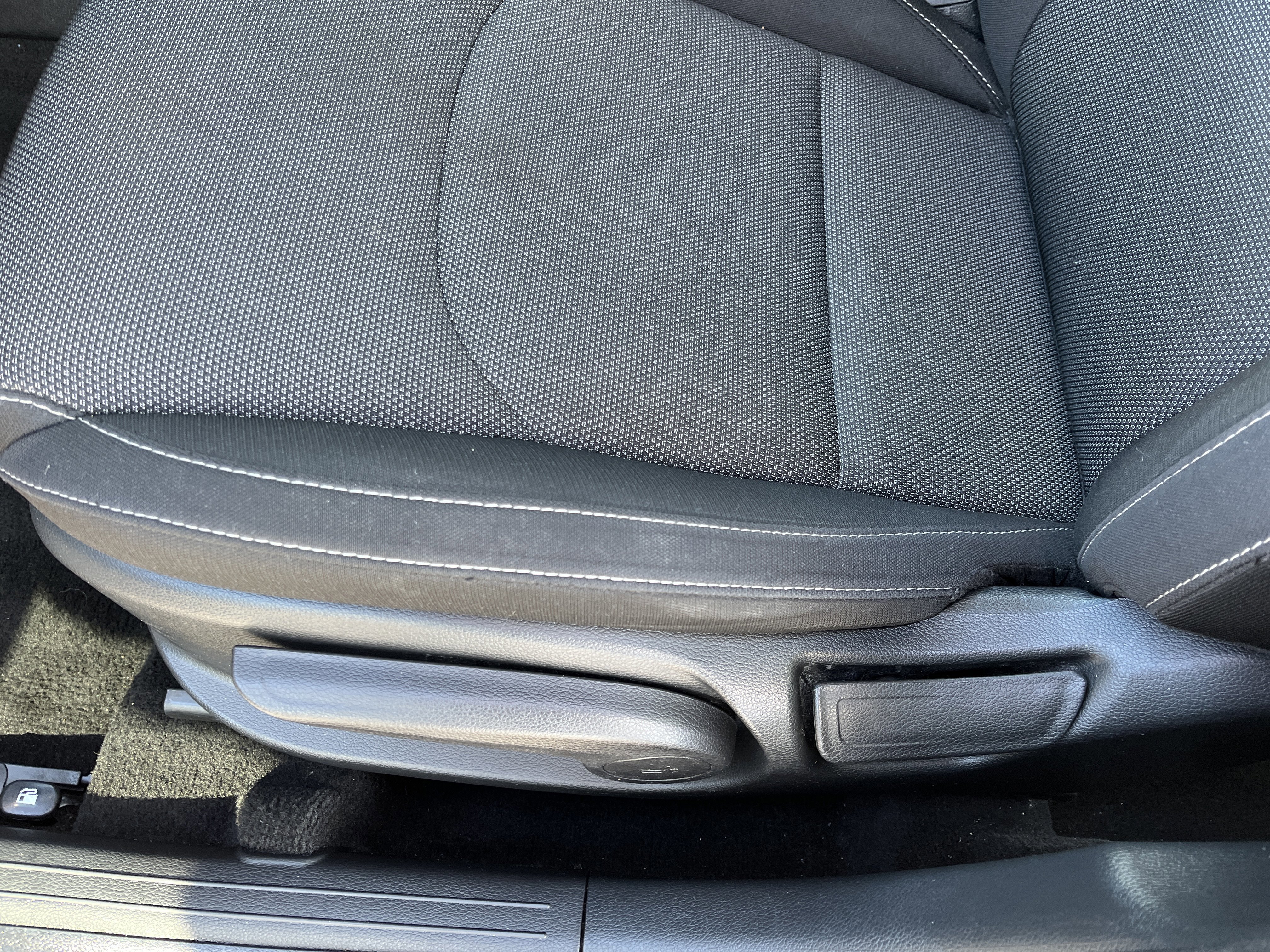 Used 2023 Kia Forte LXS image 16