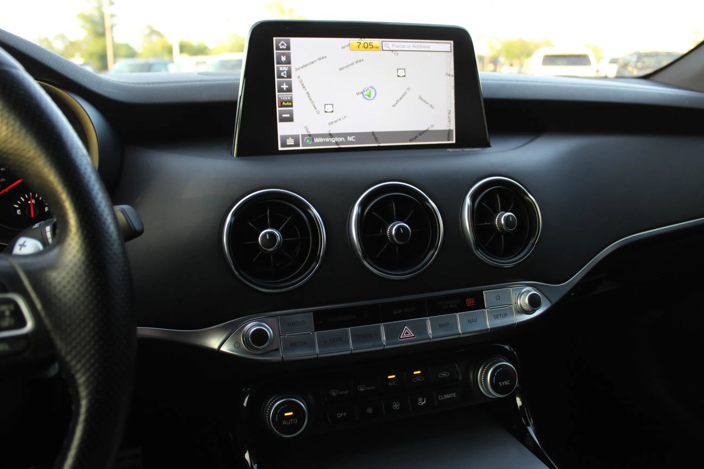 Used 2018 Kia Stinger GT2 RWD image 15