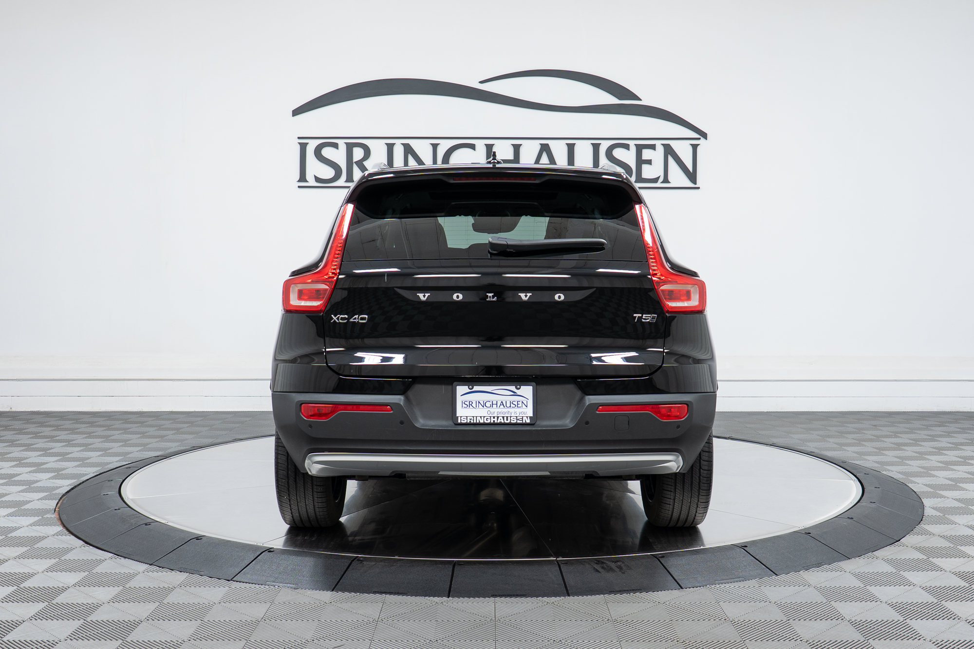 Used 2020 Volvo XC40 T5 Momentum AWD/4WD image 6