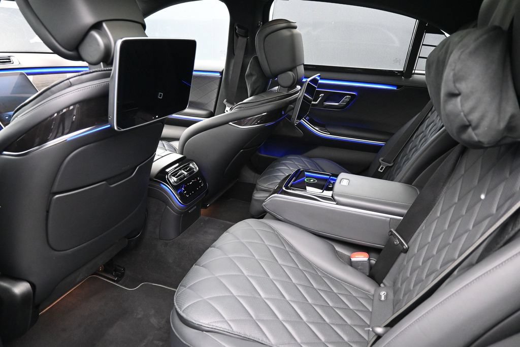 Used 2024 Mercedes-Benz S 580 4MATIC Sedan image 16