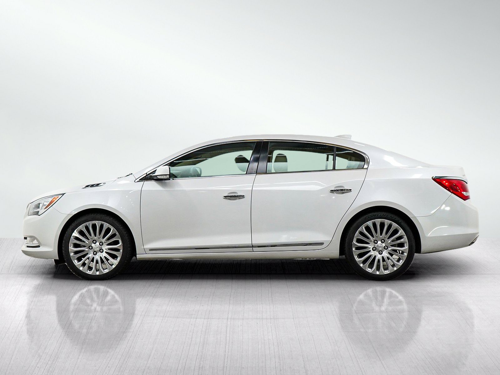 Used 2015 Buick LaCrosse Premium w/ Driver Confidence Package #1 FWD image 2