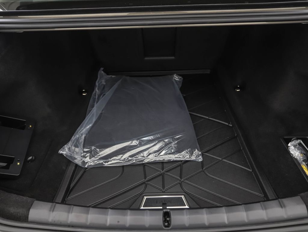 New 2026 BMW 740i xDrive image 24