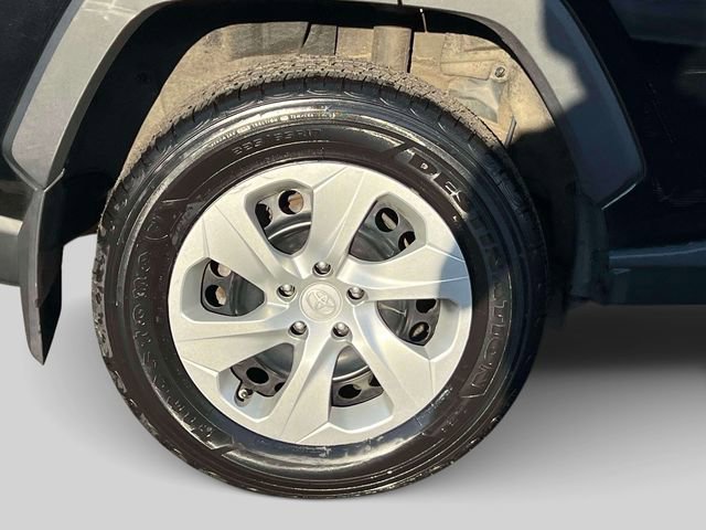Certified 2022 Toyota RAV4 LE w/ Carpet Mat Package (TMS) image 11