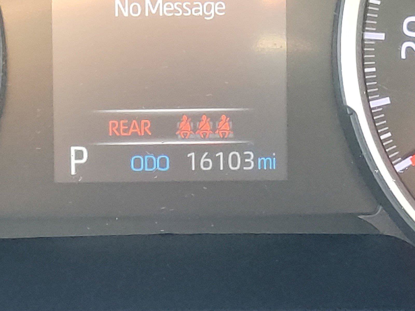 Used 2021 Toyota RAV4 XLE Premium AWD/4WD image 31