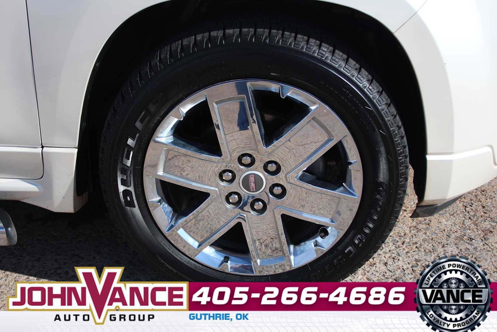 Used 2015 GMC Acadia Denali image 13