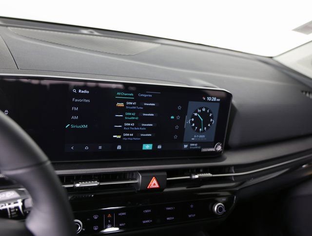 New 2026 Kia Sportage LX image 16