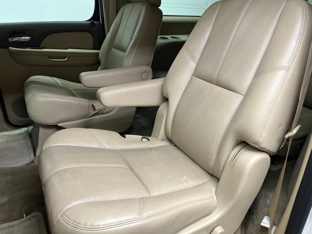 Used 2012 GMC Yukon XL SLT w/ Regional Value Package RWD image 19