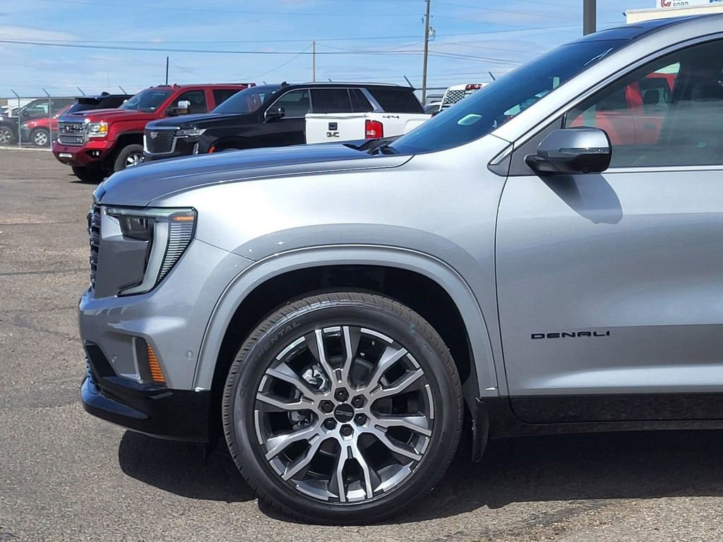 New 2026 GMC Acadia Denali Ultimate w/ LPO, Floor Liner Package AWD/4WD image 6