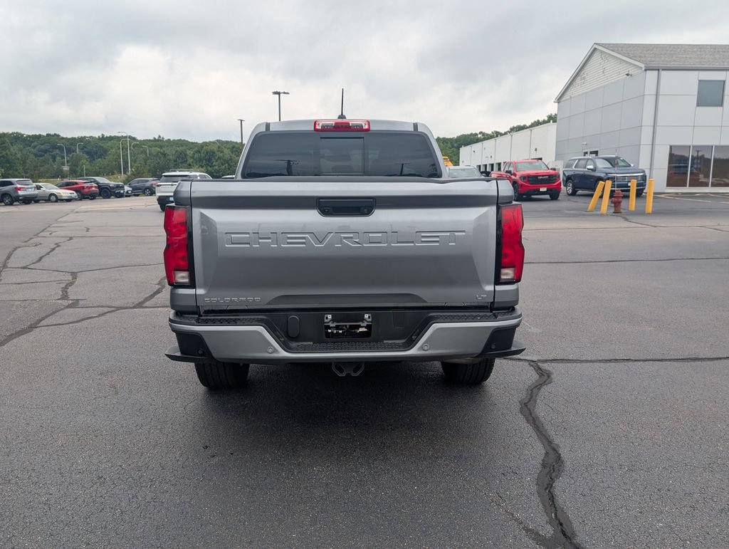 Used 2023 Chevrolet Colorado LT w/ LT Convenience Package III AWD/4WD image 5