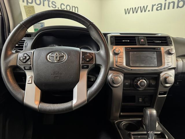 Used 2017 Toyota 4Runner SR5 AWD/4WD image 9