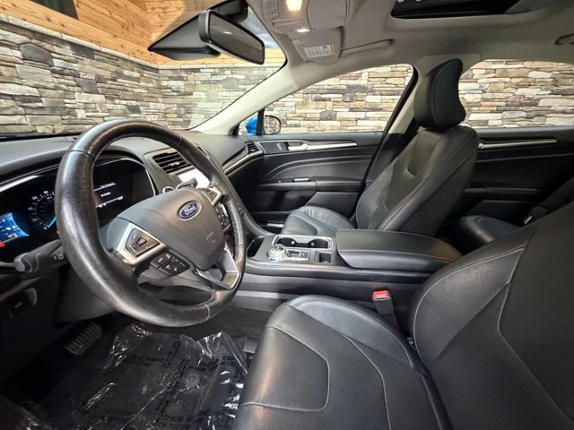 Used 2019 Ford Fusion Titanium AWD/4WD image 11