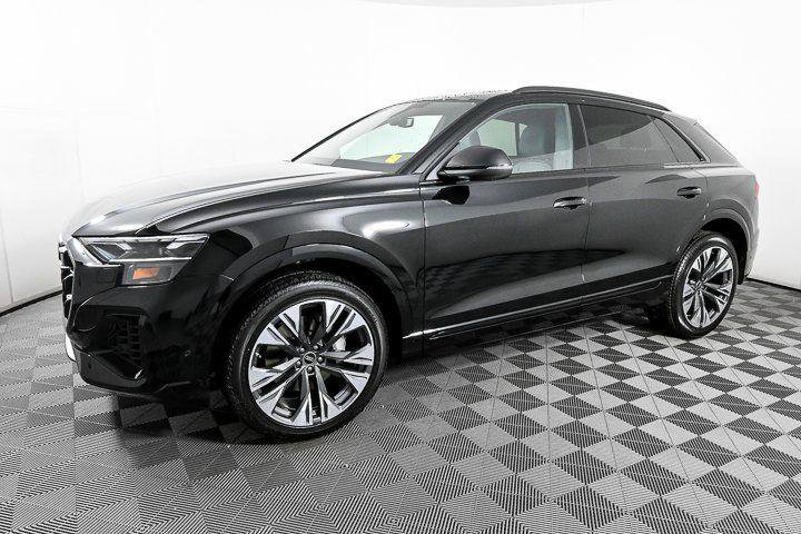 Used 2025 Audi Q8 Premium AWD/4WD image 28