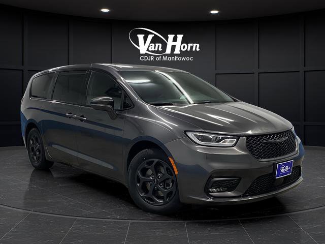Used 2022 Chrysler Pacifica Touring-L w/ S Appearance Package