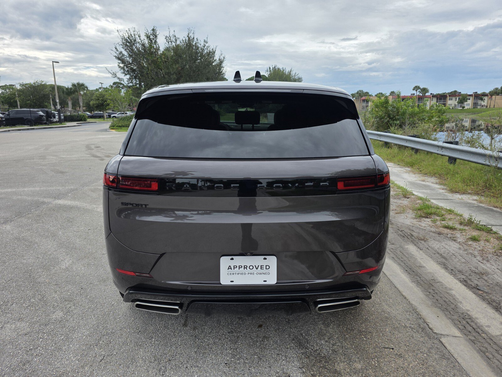 Certified 2025 Land Rover Range Rover Sport Dynamic SE AWD/4WD image 6