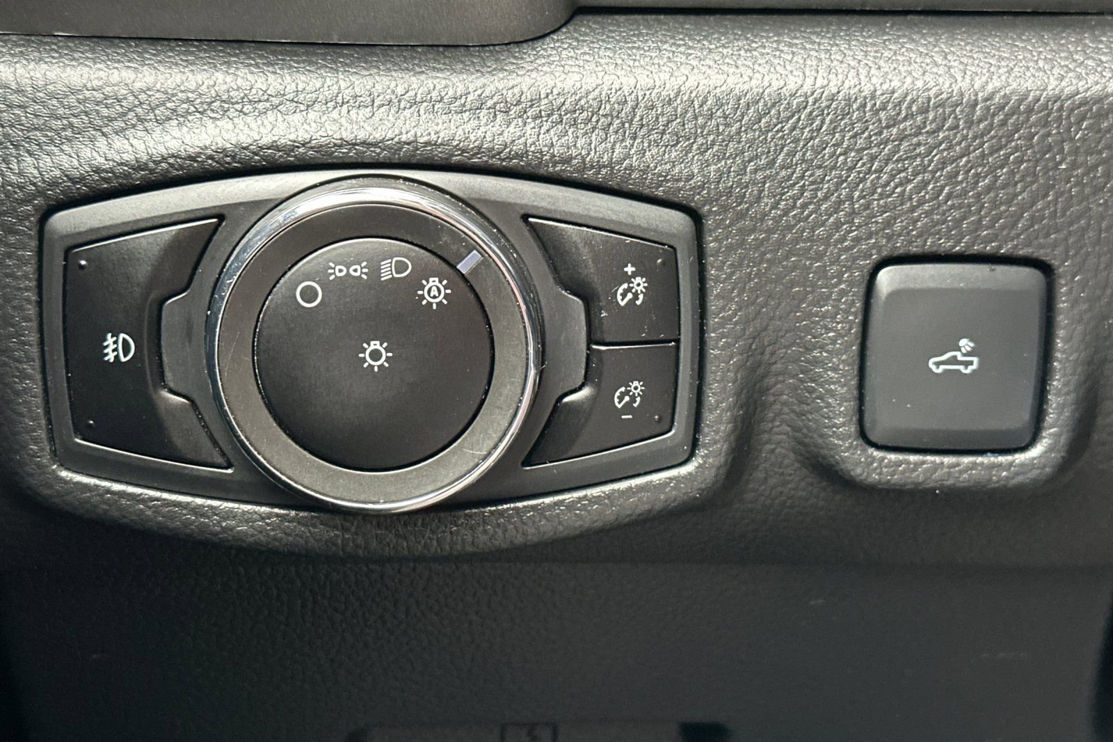 Used 2023 Ford Ranger XLT w/ Equipment Group 302A High image 33