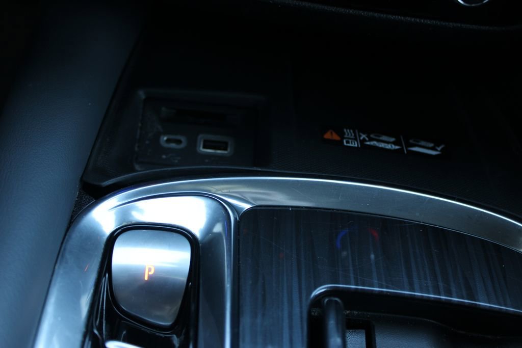 Used 2024 Buick Enclave Premium image 46