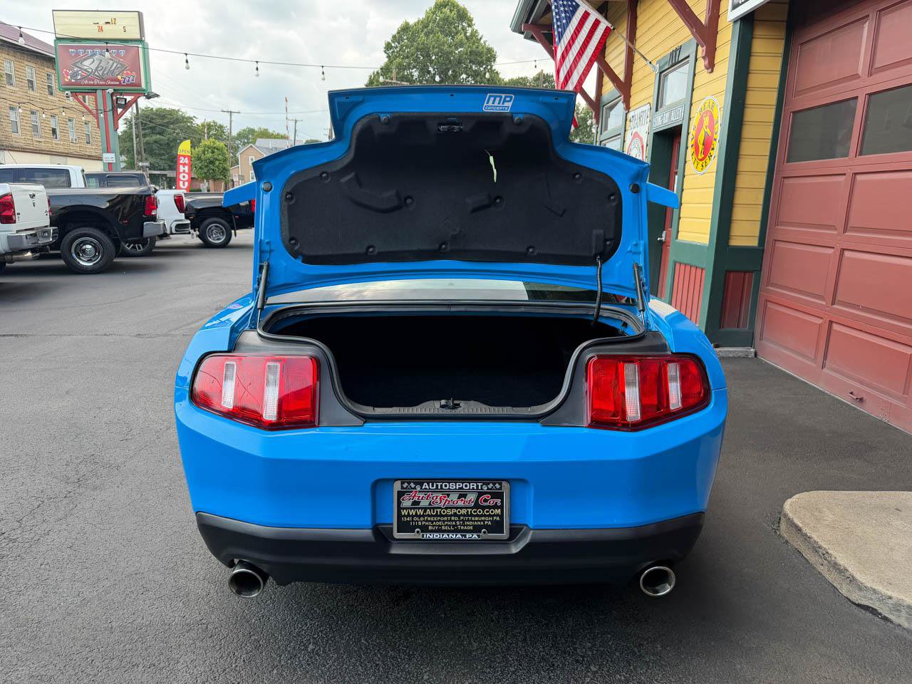Used 2010 Ford Mustang GT Premium RWD image 20
