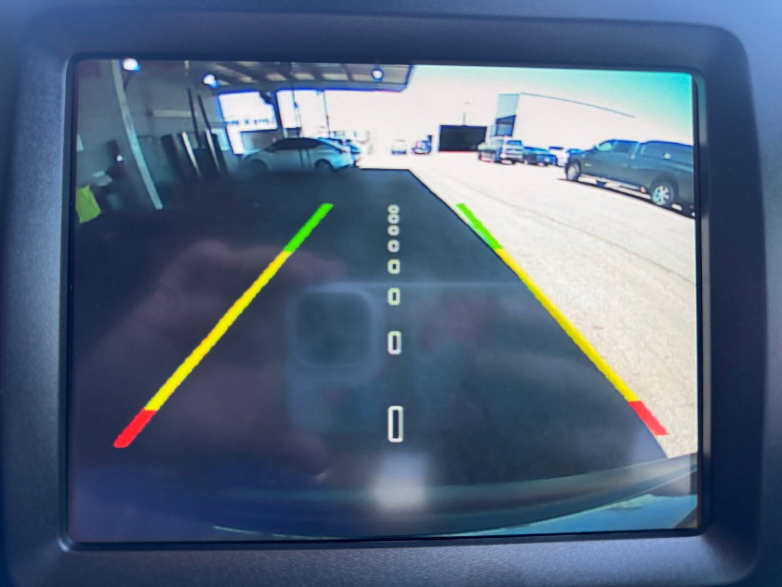 Used 2019 Jeep Cherokee Trailhawk AWD/4WD image 18