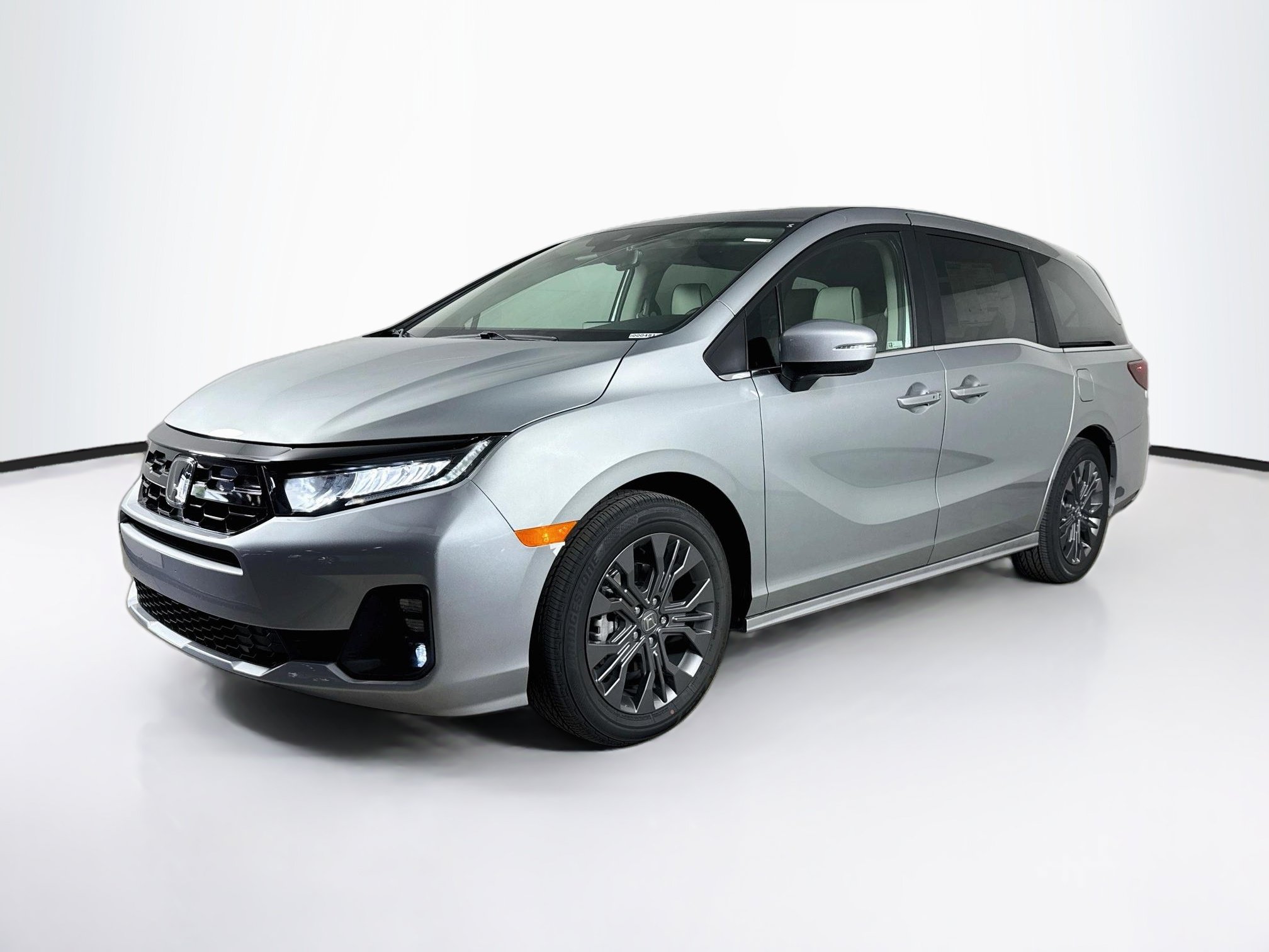 New 2027 Honda Odyssey Touring image 4