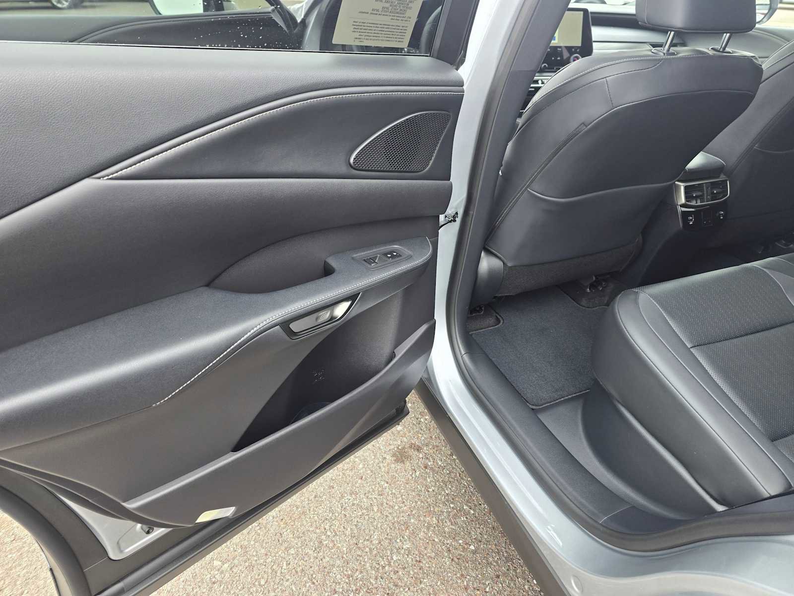 New 2026 Lexus RX 450h AWD image 16