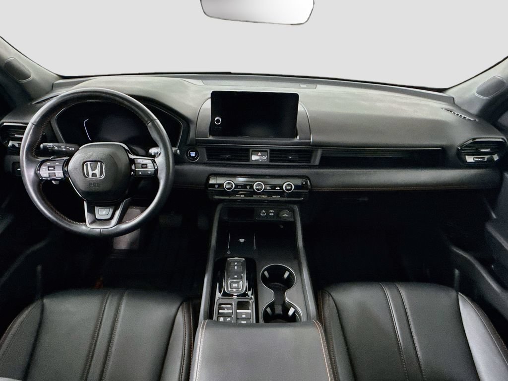 Certified 2025 Honda Pilot TrailSport image 13
