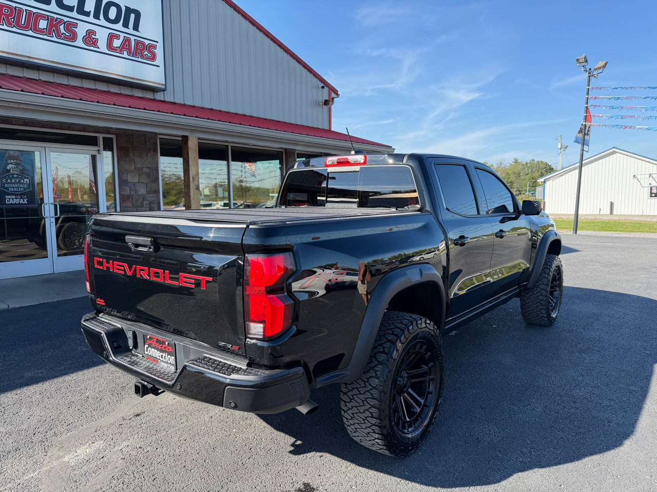 Used 2024 Chevrolet Colorado ZR2 w/ ZR2 Convenience Package III image 4