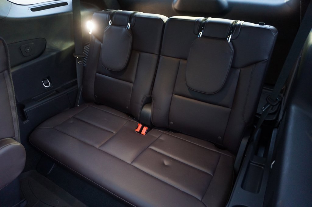 Used 2025 Ford Explorer Platinum w/ Ultimate Package image 13