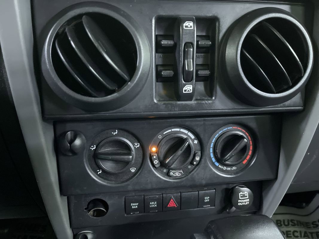 Used 2008 Jeep Wrangler Unlimited Rubicon w/ PWR Convenience Group AWD/4WD image 21