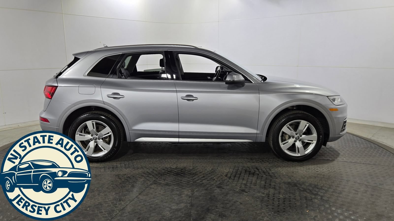 Used 2018 Audi Q5 2.0T Premium Plus w/ Premium Plus Package AWD/4WD image 14