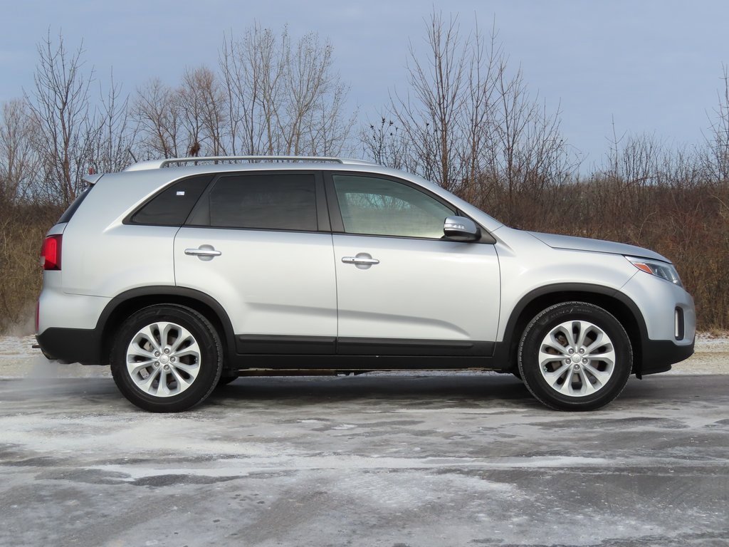 Used 2014 Kia Sorento EX image 2