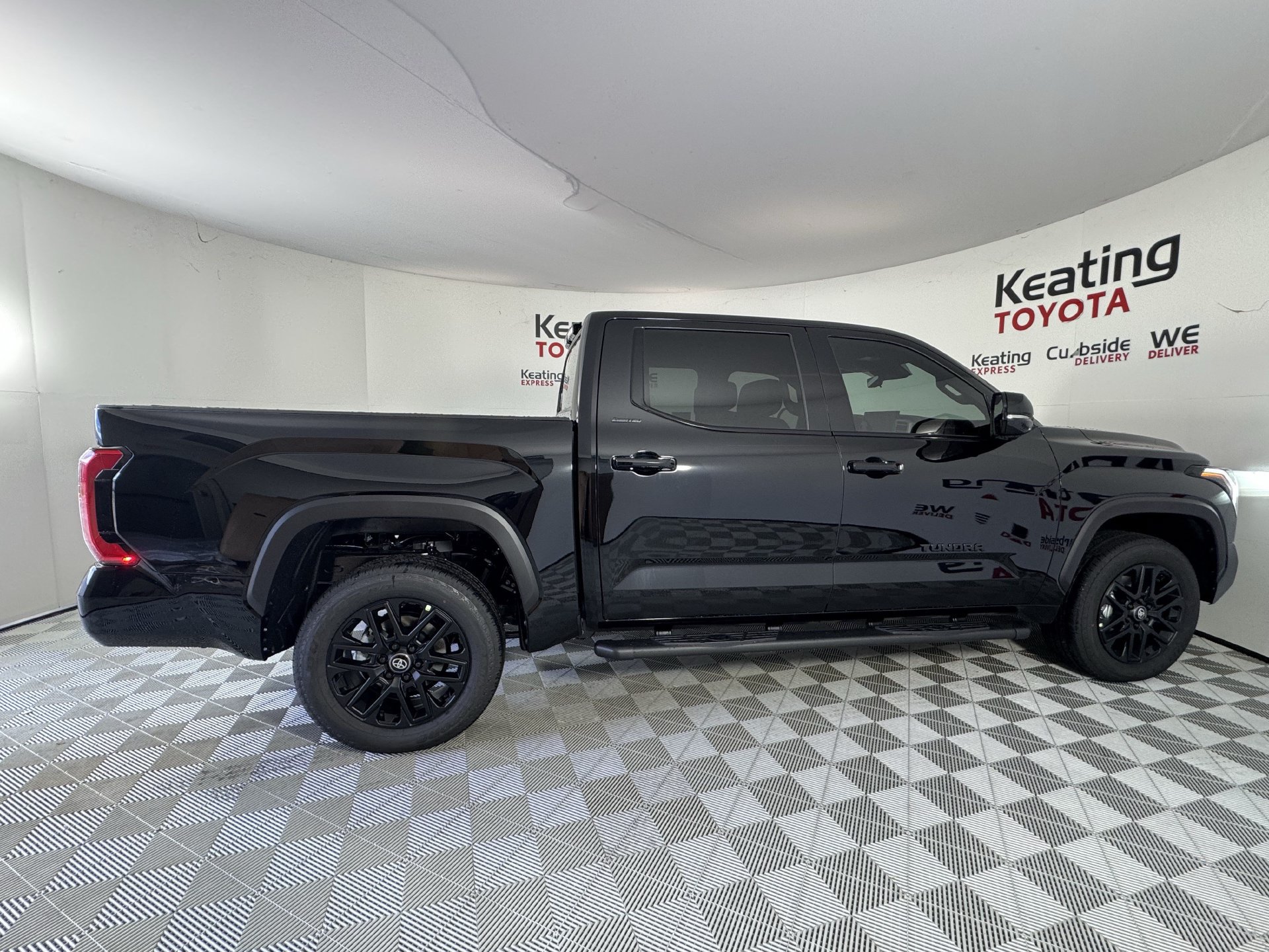 New 2026 Toyota Tundra Limited AWD/4WD image 4