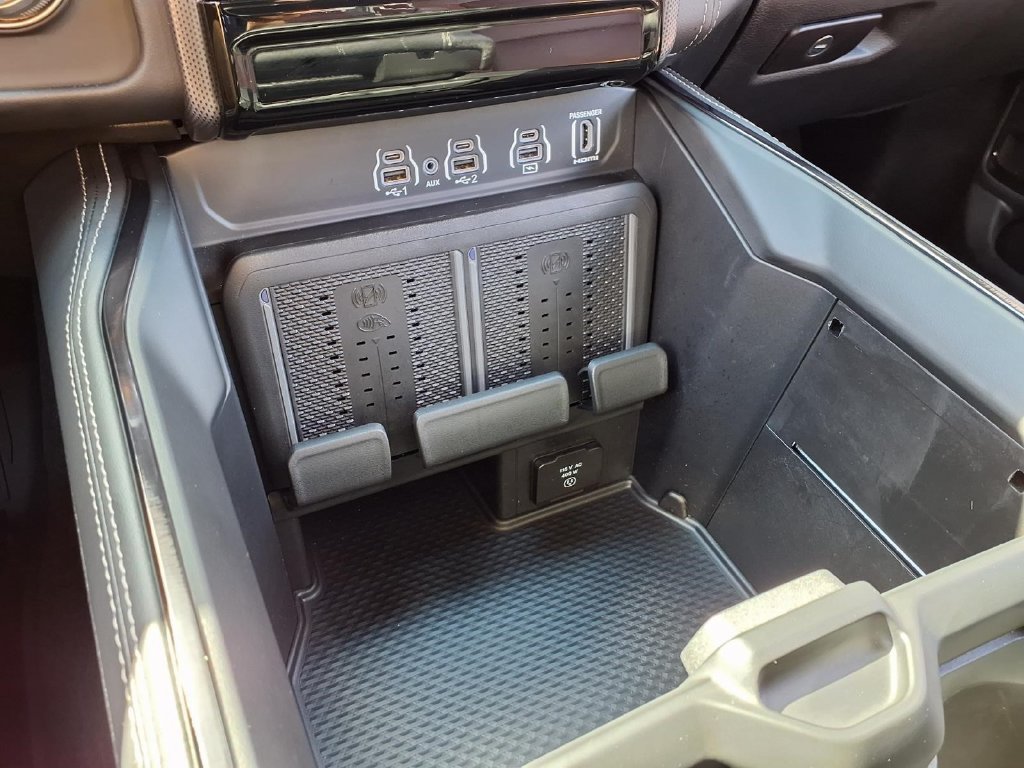 Used 2026 RAM 1500 Limited AWD/4WD image 11