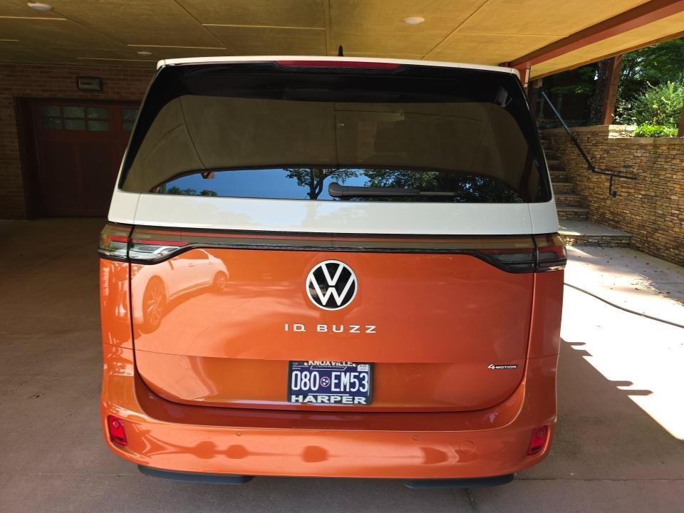 Used 2025 Volkswagen ID. Buzz 1st Edition AWD/4WD image 16