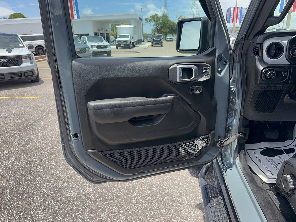 Used 2024 Jeep Wrangler Unlimited Sport AWD/4WD image 10