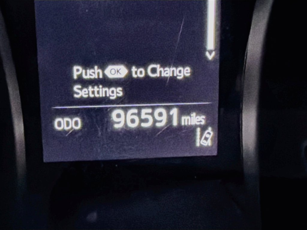 Used 2022 Toyota Camry SE FWD image 38