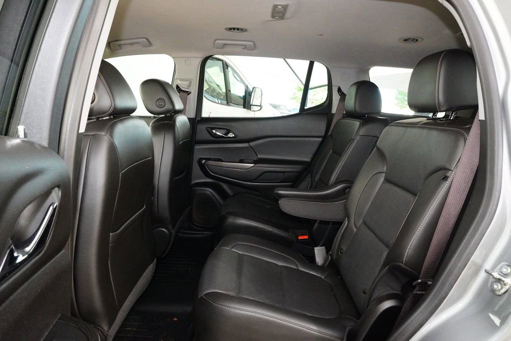 Used 2023 GMC Acadia SLT w/ Elevation Edition image 29