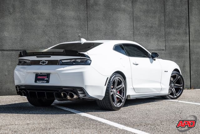 Used 2018 Chevrolet Camaro SS image 50