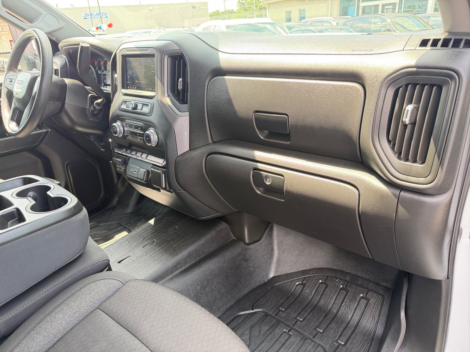 Used 2024 GMC Sierra 1500 Pro w/ Graphite Edition AWD/4WD image 10