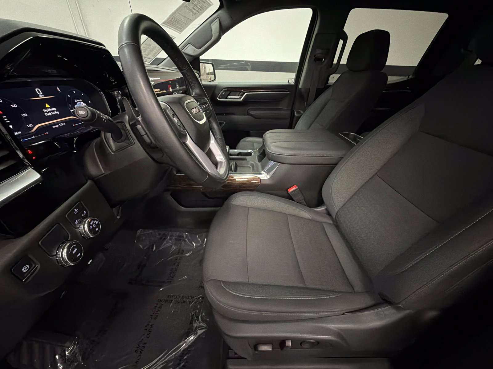 Used 2025 GMC Sierra 1500 Elevation w/ Preferred Package RWD image 22