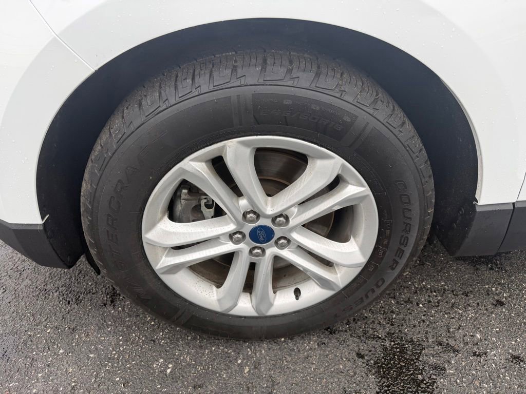 Used 2020 Ford Edge SEL AWD/4WD image 12