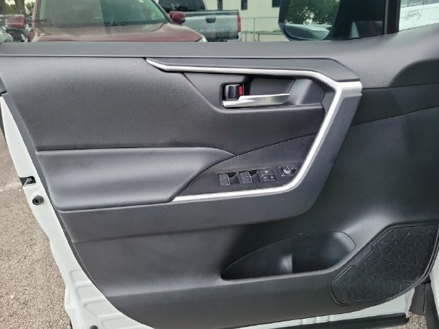 Used 2024 Toyota RAV4 XLE FWD image 12